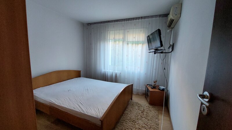 Titan, metrou Grigorescu, et. 1/8, cu centrala, renovat, mobilat si utilat