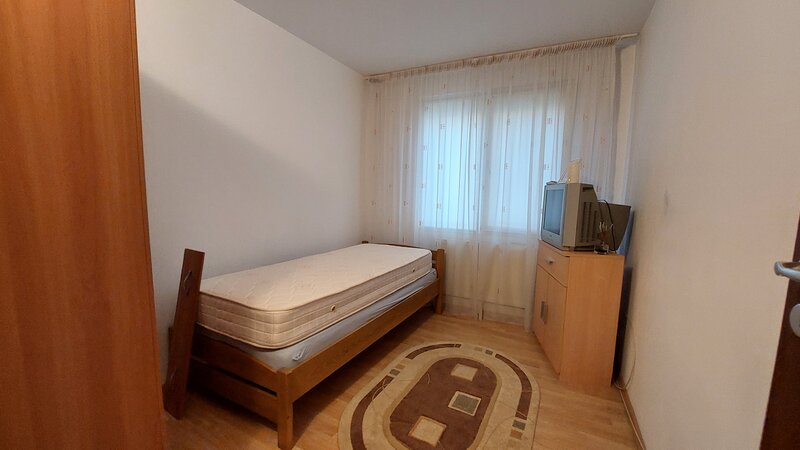 Titan, metrou Grigorescu, et. 1/8, cu centrala, renovat, mobilat si utilat